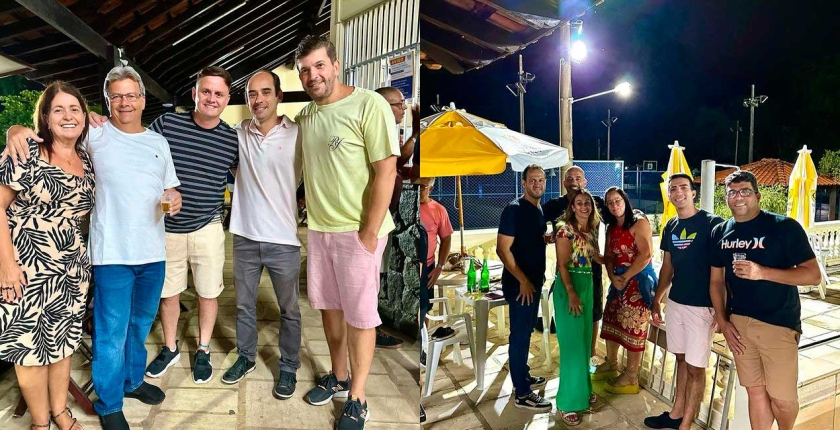 Happy Hour de sexta com gostinho de carnaval